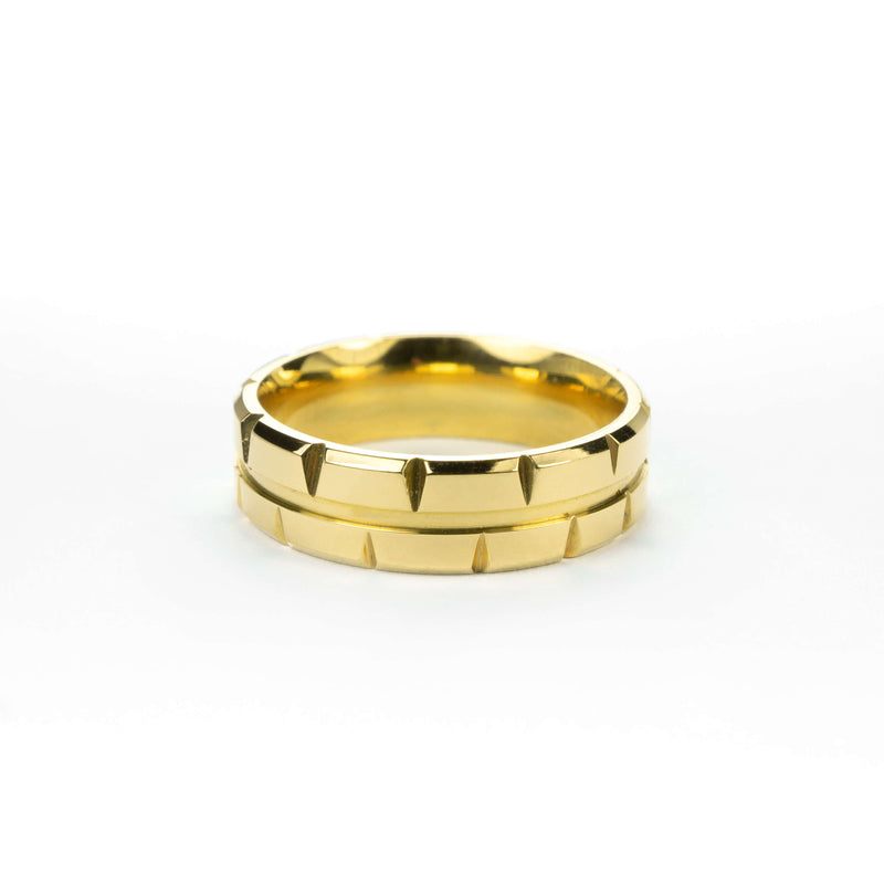 Elegant Single Line Brick Cut Solid Gold Band Ring By Jewelry Lane
