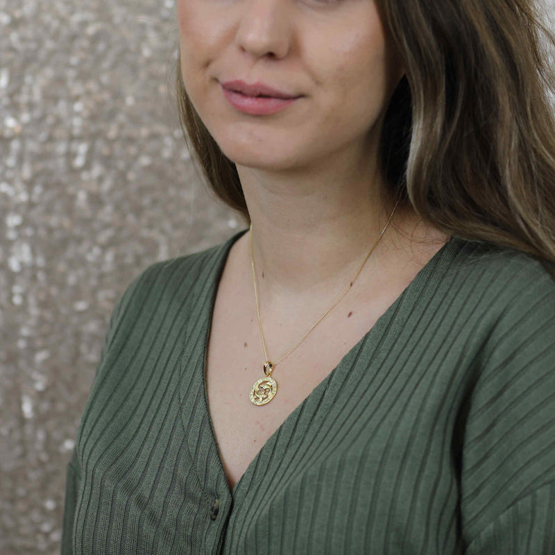 Model Wearing Beautiful Zodiac Pisces Solid Gold Pendant By Jewelry Lane